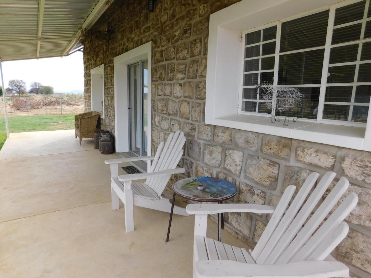 Meteorite Rest Camp Hotel Grootfontein Exterior foto