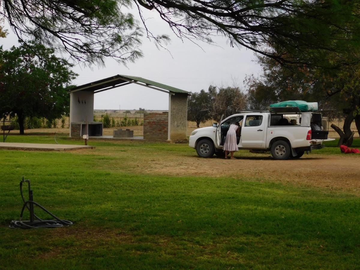 Meteorite Rest Camp Hotel Grootfontein Exterior foto